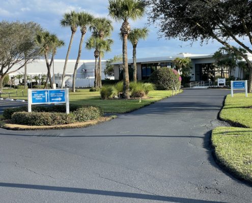How Sealcoating Protects Florida Pavements