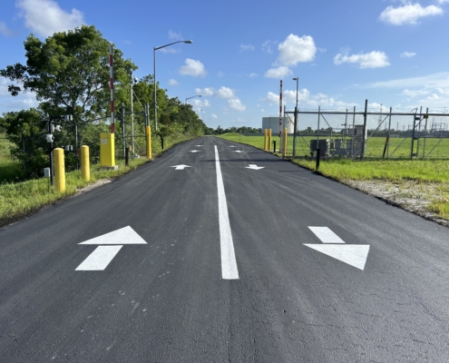 Is Sealcoating The Solution for Grey Asphalt Oxidation In Florida?